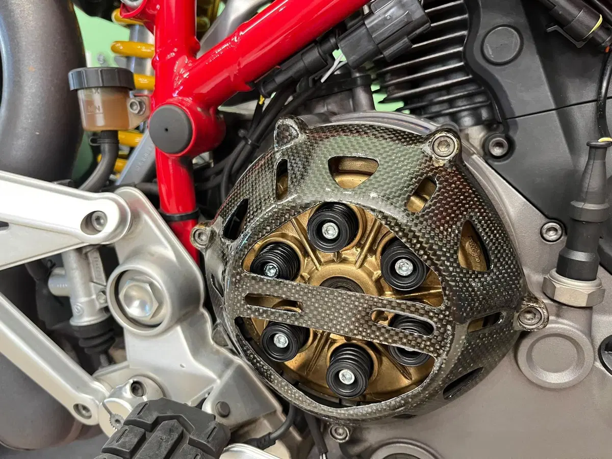 Ducati Hypermotard 1100 EVO (2010 - 12) (12)