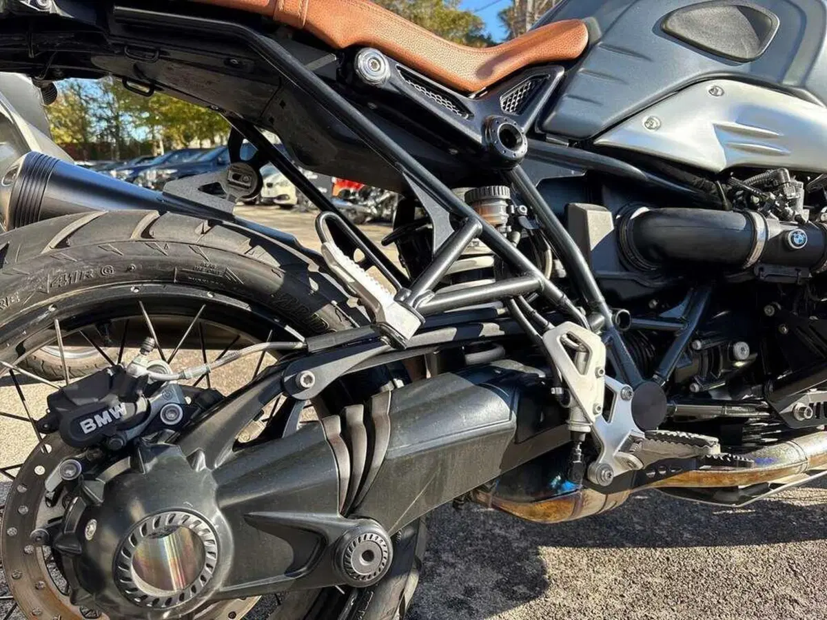 Bmw R nineT 1200 Scrambler (2016 - 20) (10)