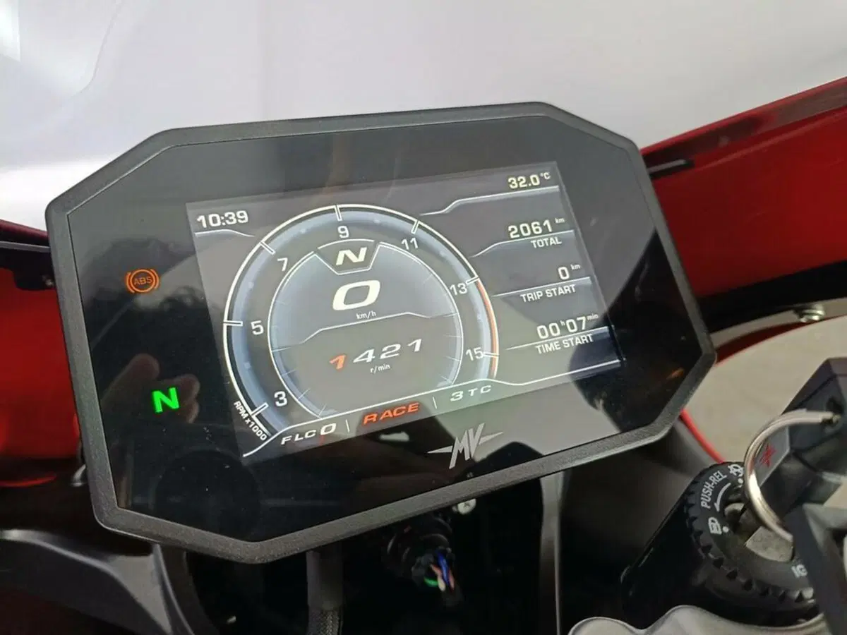 MV Agusta F3 800 Rosso (2021 - 23) (8)