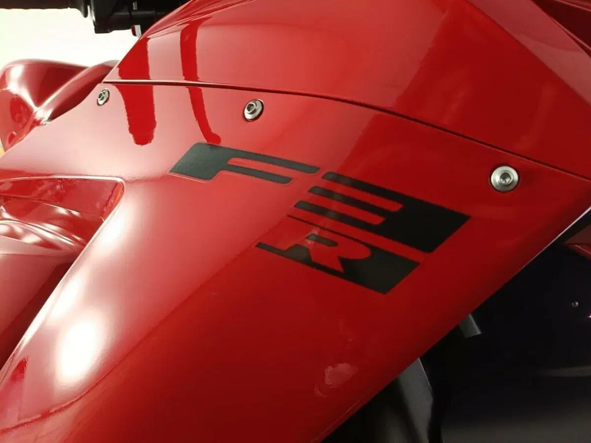 MV Agusta F3 800 Rosso (2021 - 23) (10)