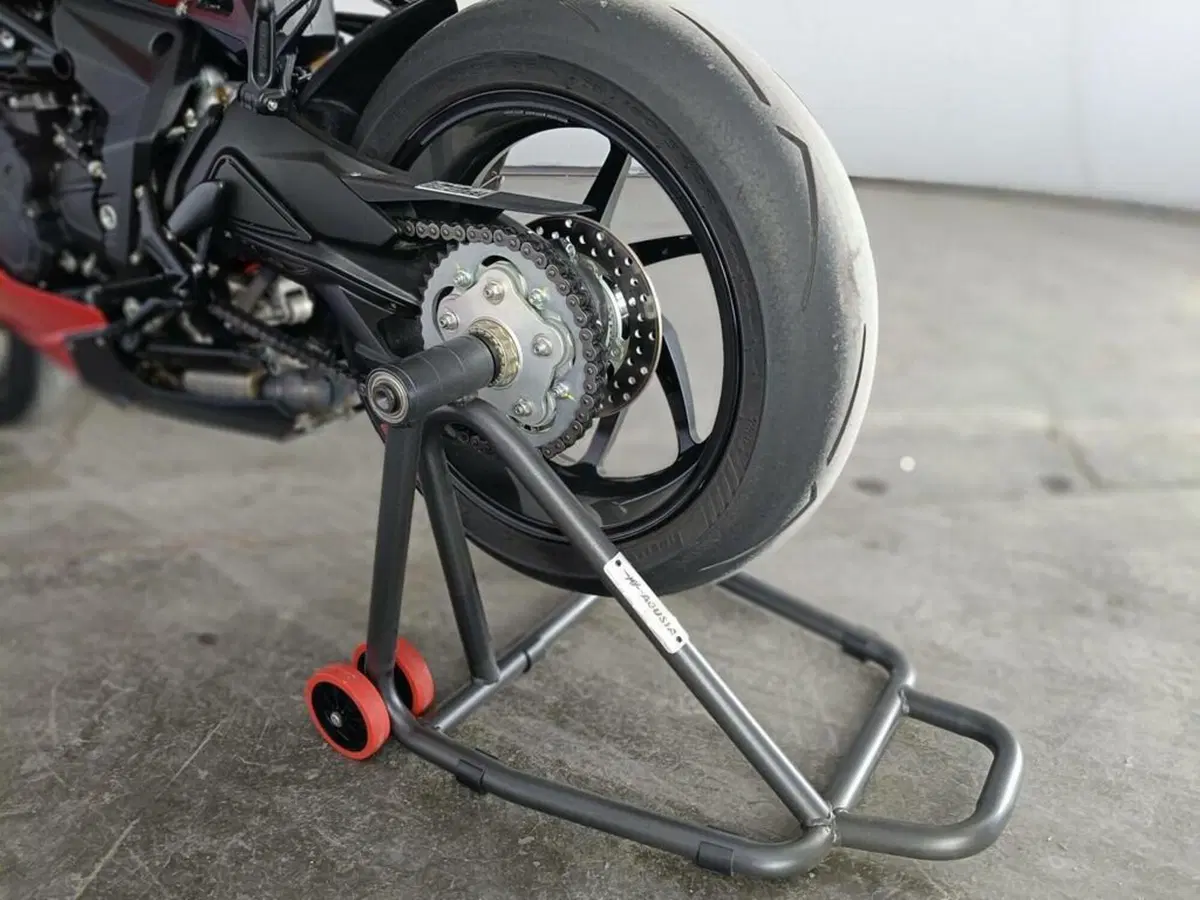 MV Agusta F3 800 Rosso (2021 - 23) (13)