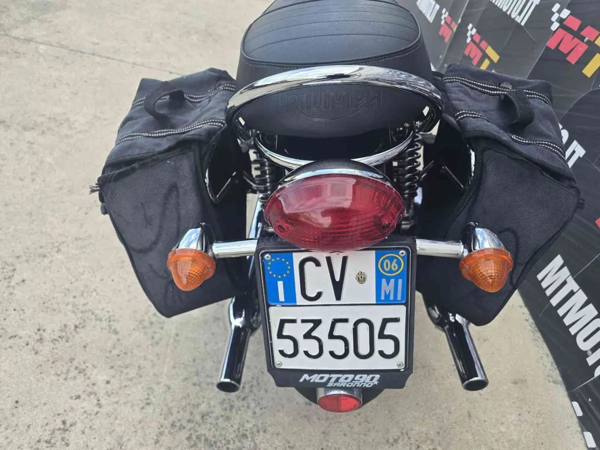 Triumph Bonneville (2007 - 16) (24)