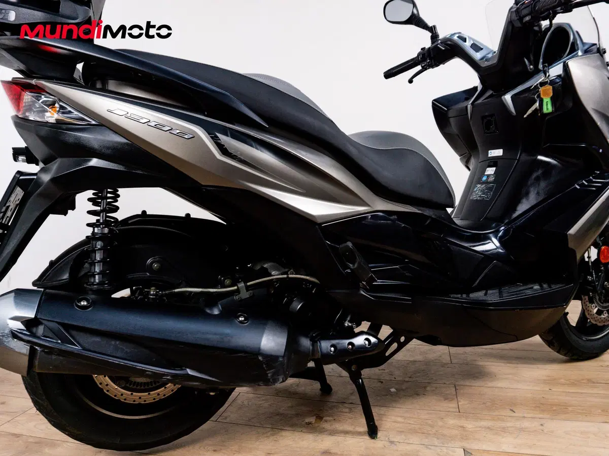Kawasaki J 300 ABS (2014 - 16) (2)