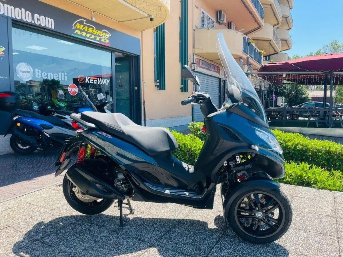 Piaggio MP3 300 ABS Hpe (2021 - 24) (10)