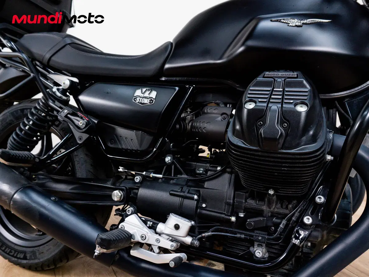 Moto Guzzi V7 850 Stone Special Abs (2021) (5)