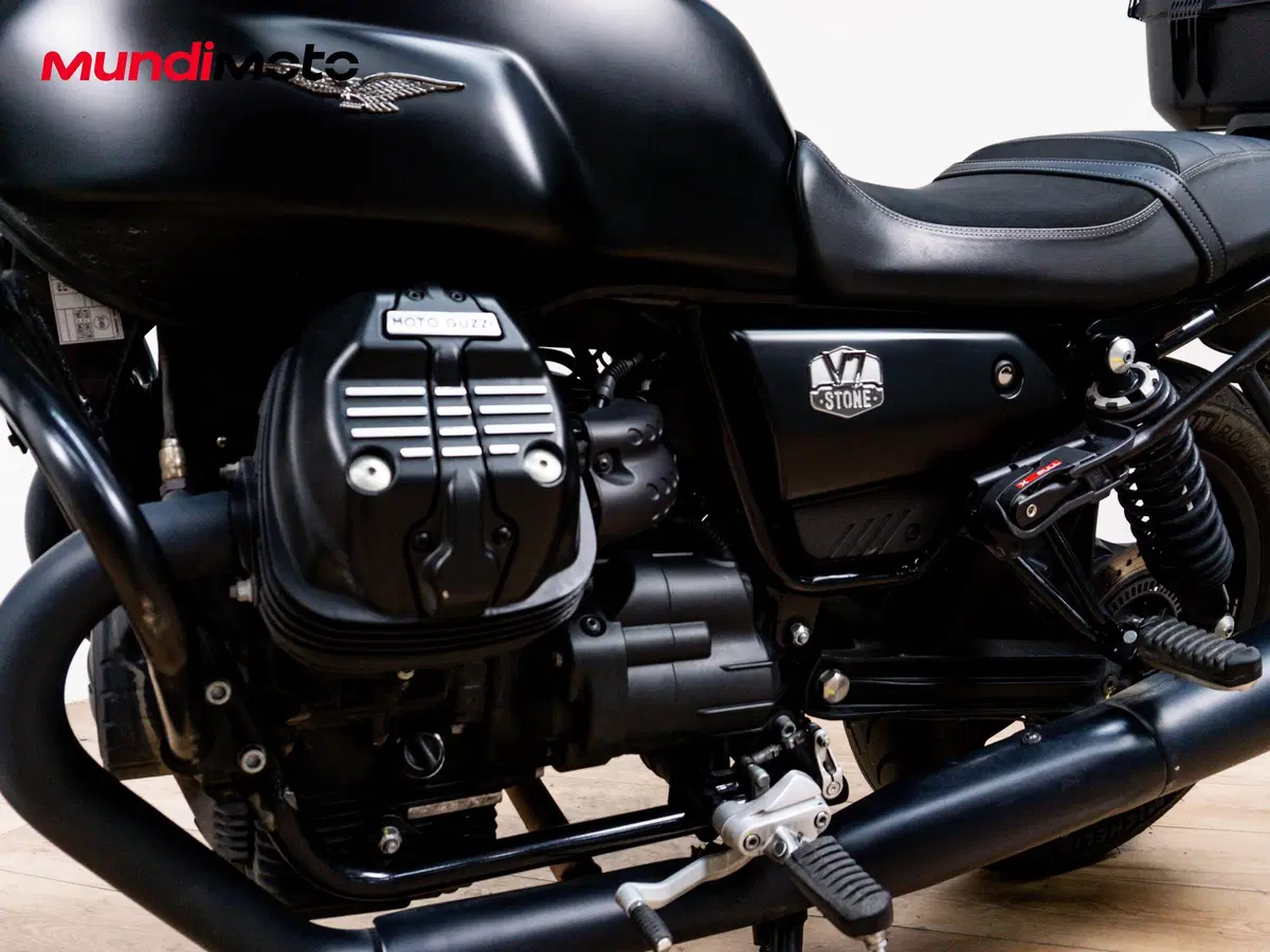 Moto Guzzi V7 850 Stone Special Abs (2021) (9)