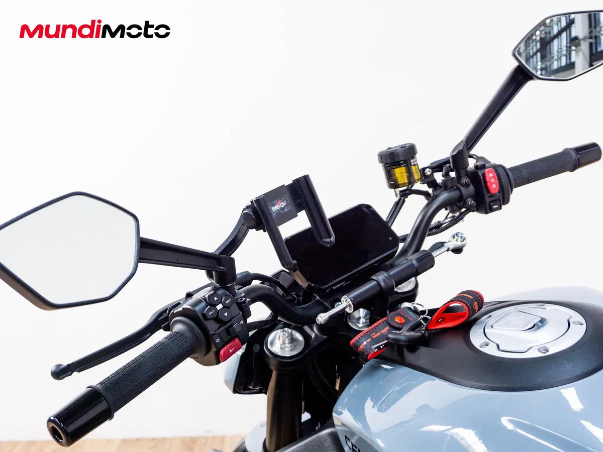 CFMOTO 675NK (2025 - 26) (11)