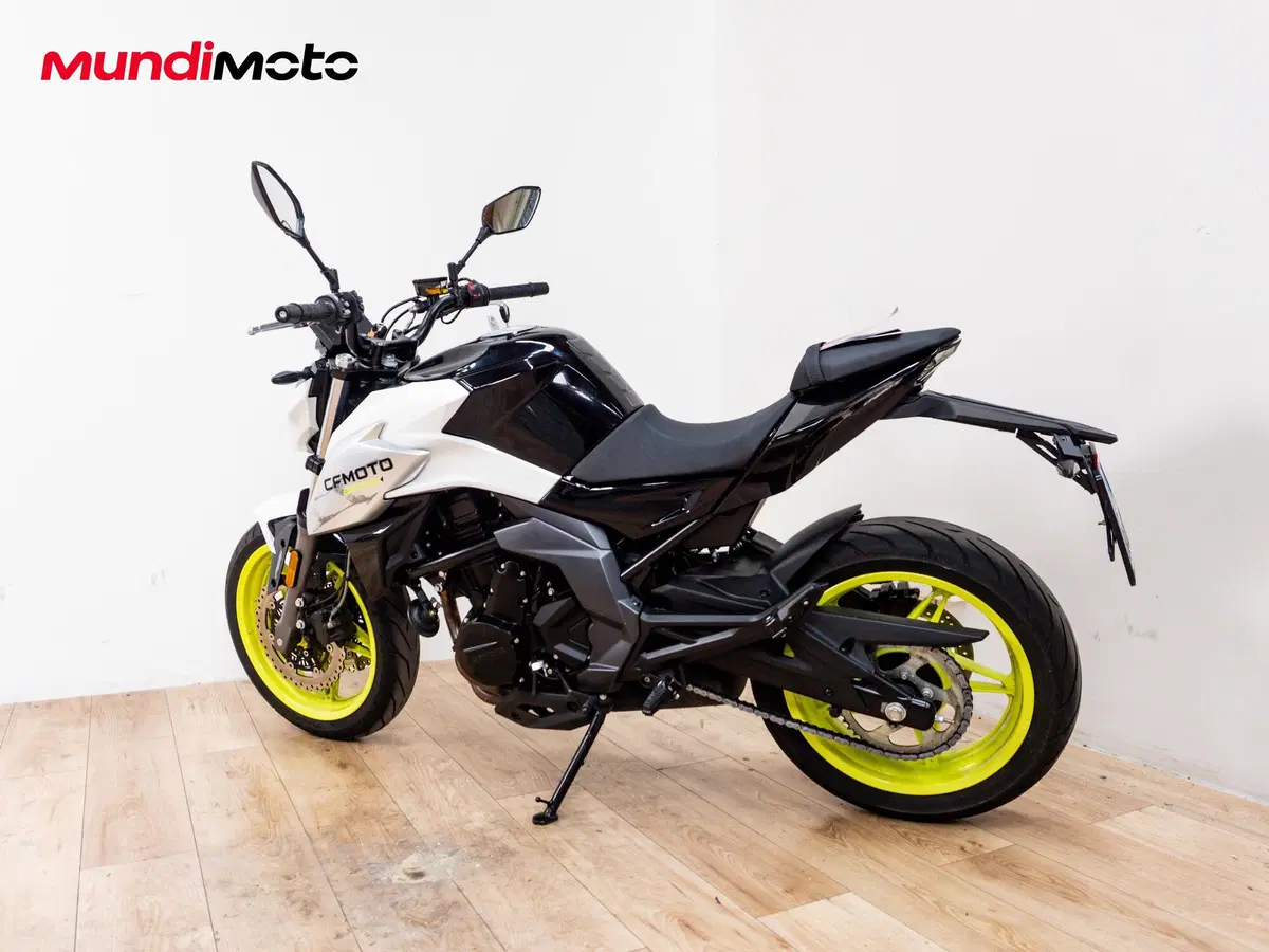 CFMOTO 650GT (2021 - 26) (7)