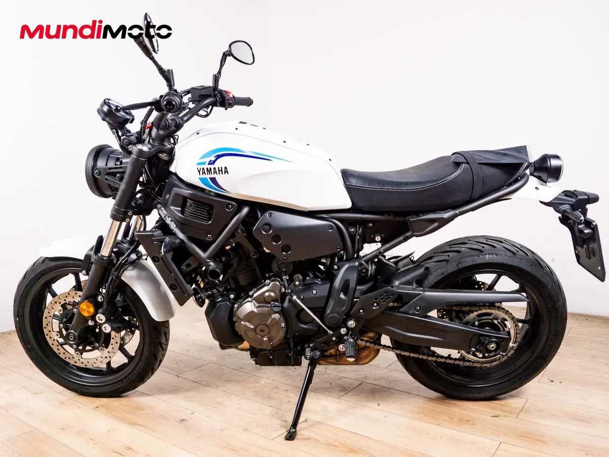 Yamaha XSR 700 (2021) (5)