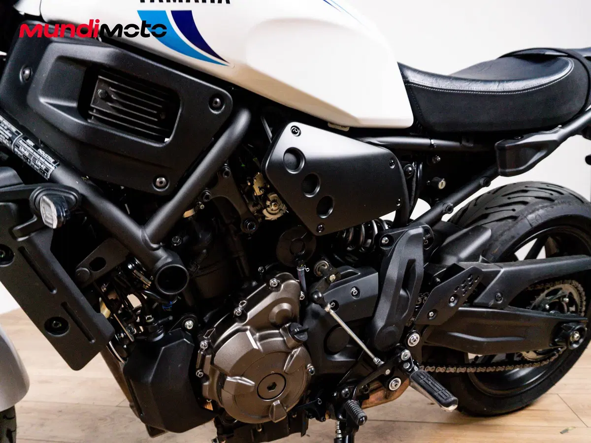 Yamaha XSR 700 (2021) (7)