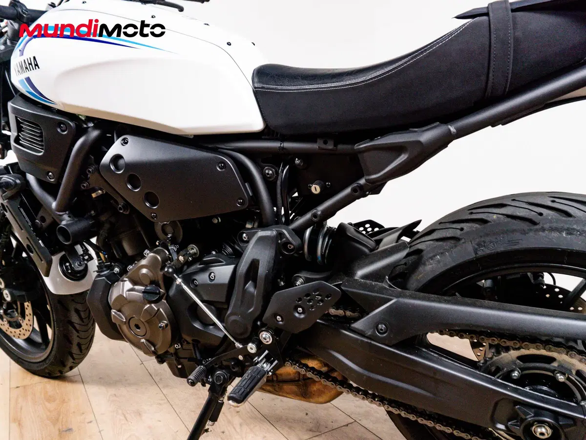 Yamaha XSR 700 (2021) (8)