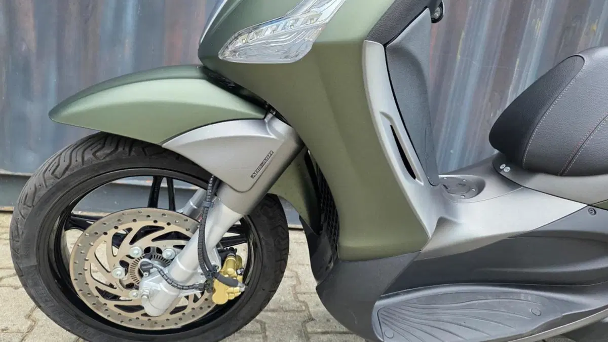 Piaggio Beverly 350 S ABS (2019 - 20) (9)