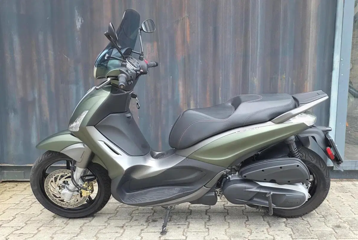 Piaggio Beverly 350 S ABS (2019 - 20) (2)