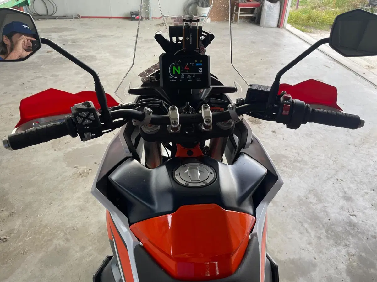 KTM 890 Adventure R (2023 - 24) (4)