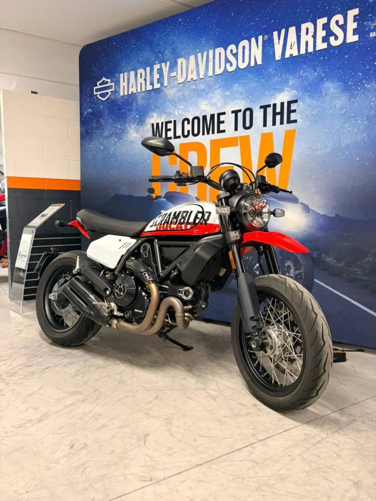 Ducati Scrambler 800 Urban Motard (2022) (2)