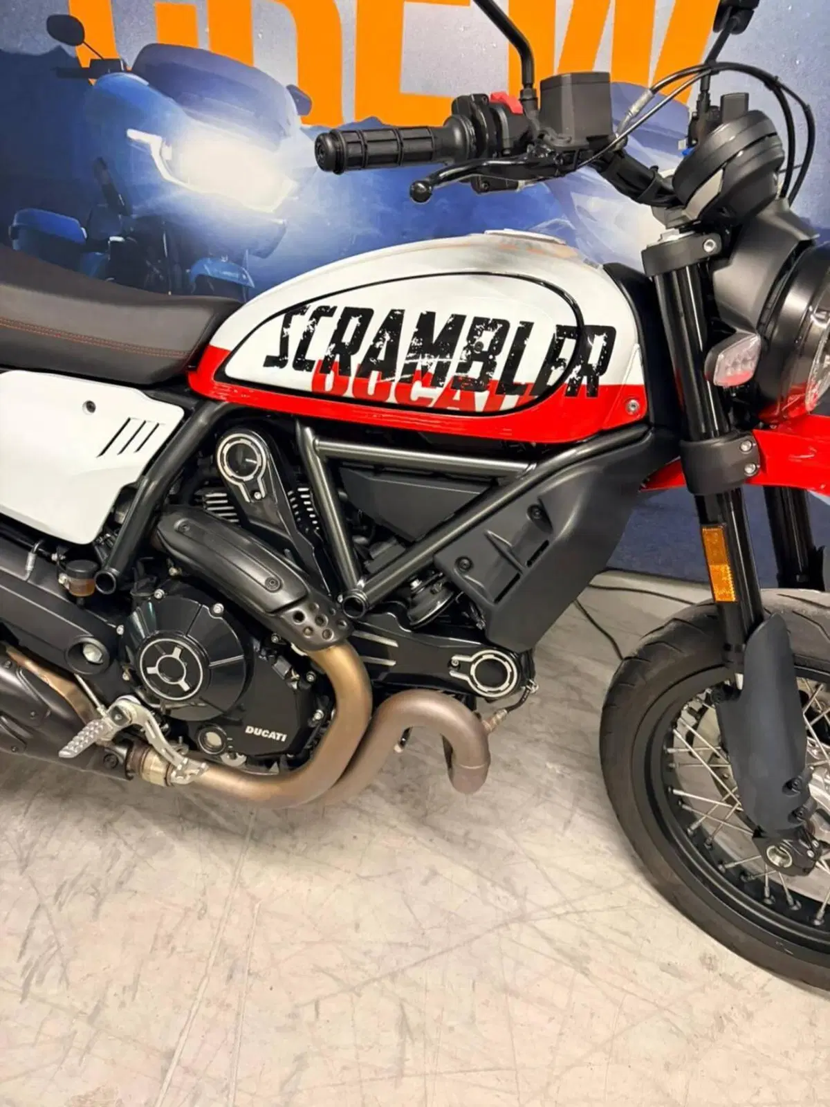 Ducati Scrambler 800 Urban Motard (2022) (4)