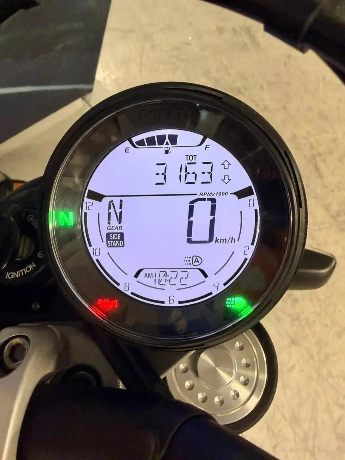 Ducati Scrambler 800 Urban Motard (2022) (9)