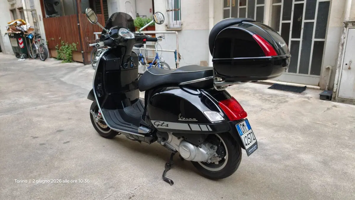 Vespa GTS 300 Super (2008 - 16) (8)