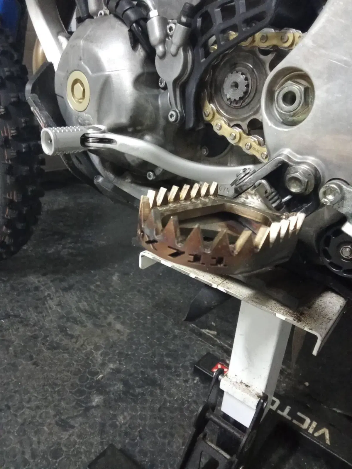 Tm Moto EN 250 ES Fi 4T (2025) (9)