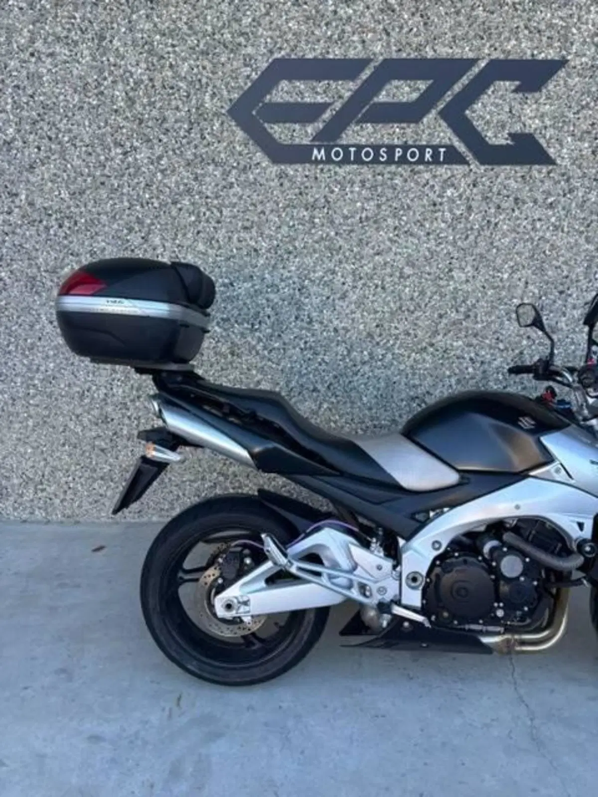 Suzuki GSR 600 (2006 - 11) (12)