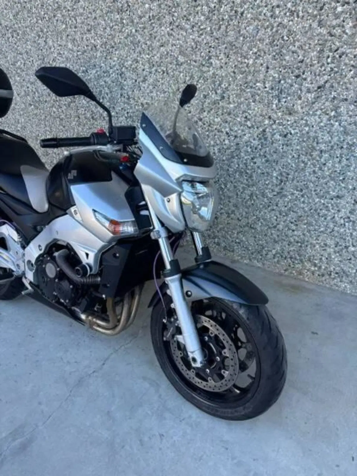 Suzuki GSR 600 (2006 - 11) (16)