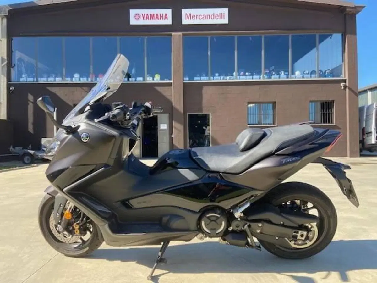 Yamaha T-Max 560 Tech Max (2022 - 24)