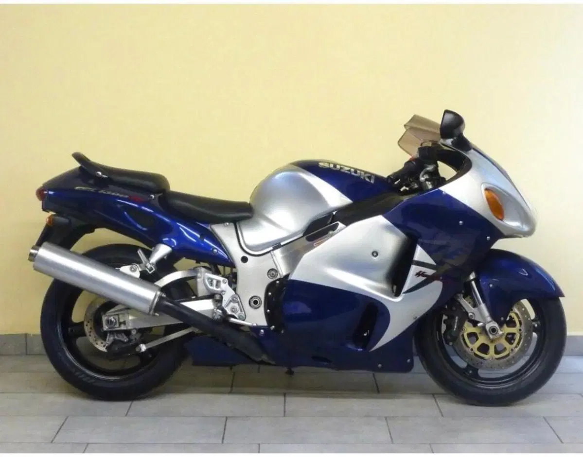 Suzuki GSX 1300 R Hayabusa (1999 - 06) (2)