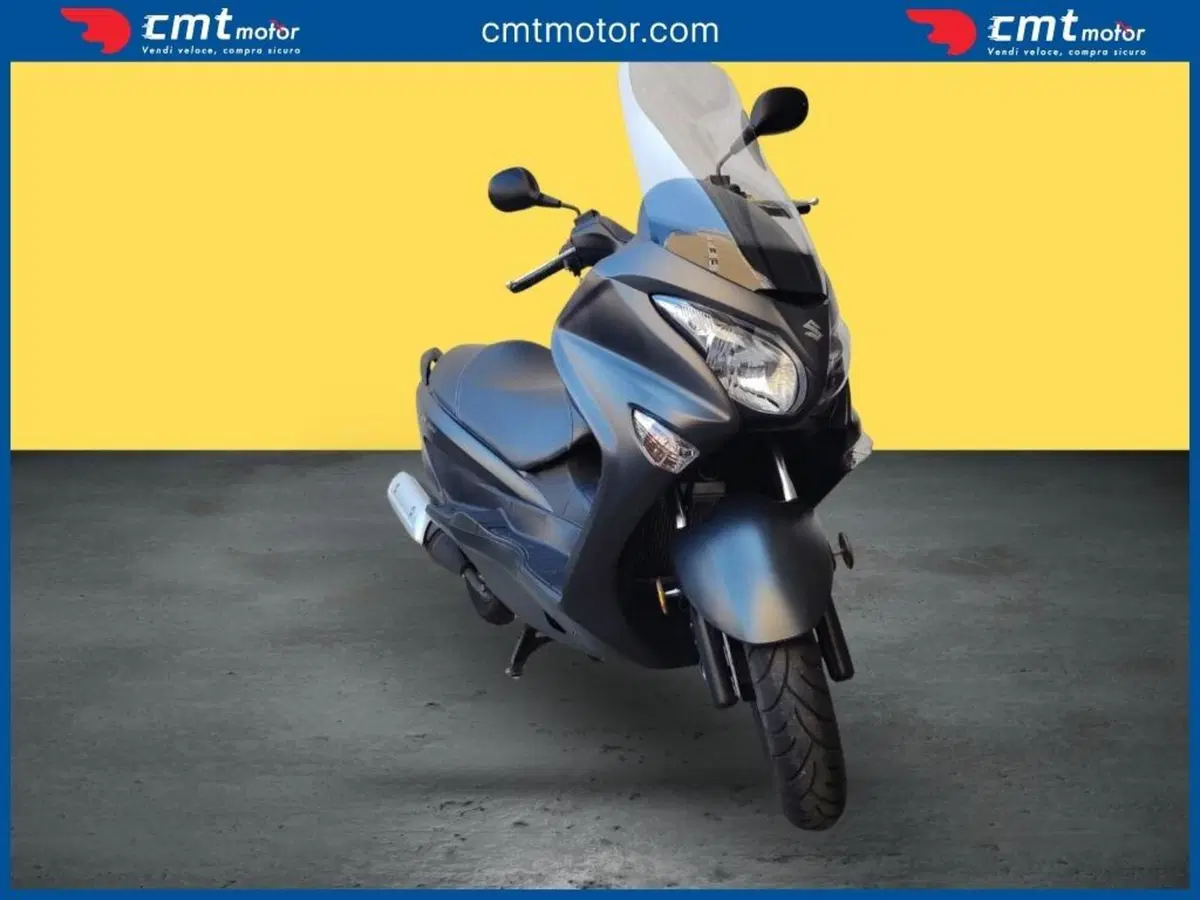 Suzuki Burgman UH 200 (2017 - 20) (2)