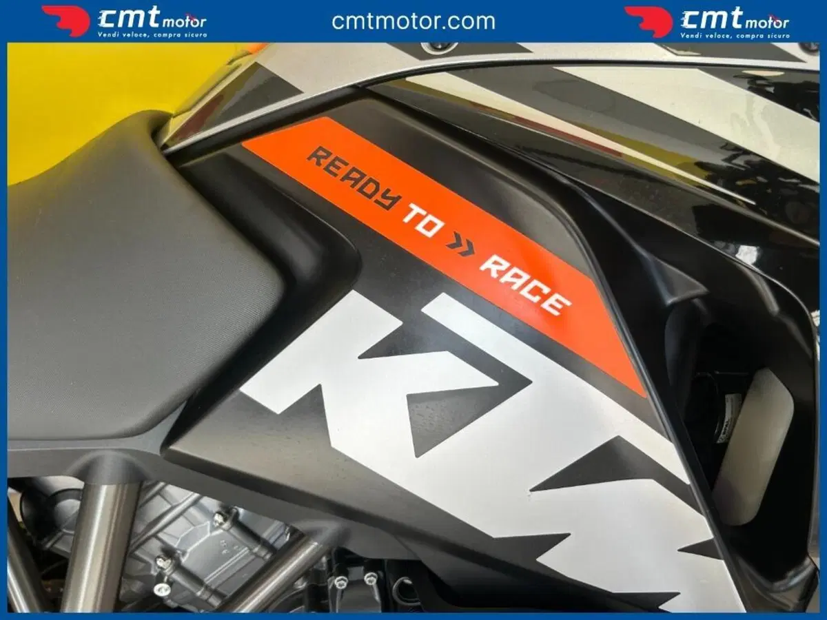 KTM 1290 Super Adventure S (2021) (13)