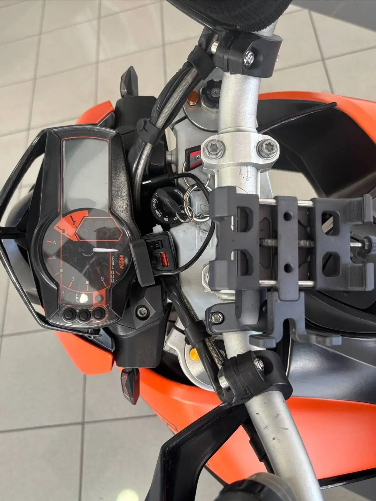 KTM 690 Duke (2007 - 09) (10)
