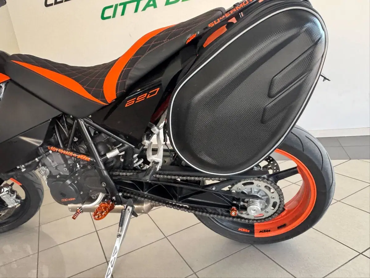 KTM 690 Duke (2007 - 09) (8)