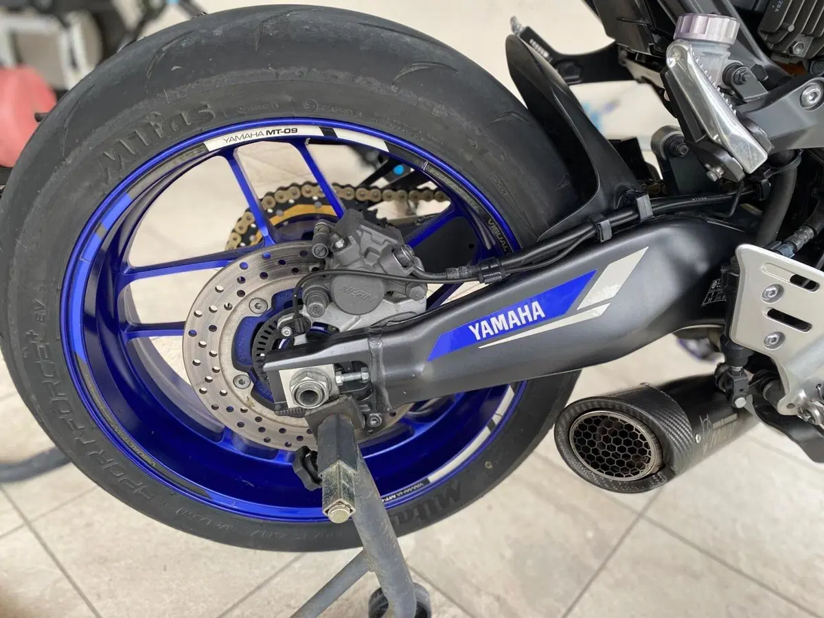 Yamaha MT-09 (2021 - 23) (5)
