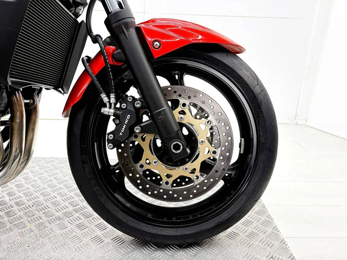 Suzuki GSR 600 (2006 - 11) (12)