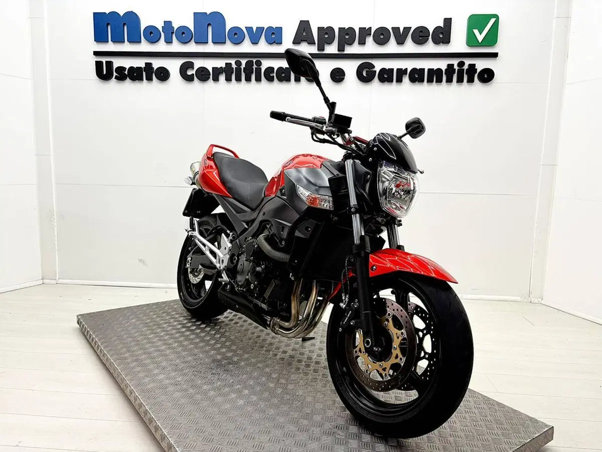 Suzuki GSR 600 (2006 - 11) (5)