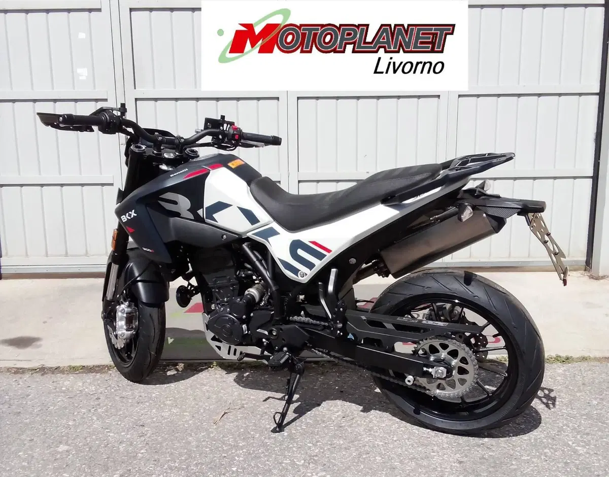 Benelli BKX 300 S (2026) (5)