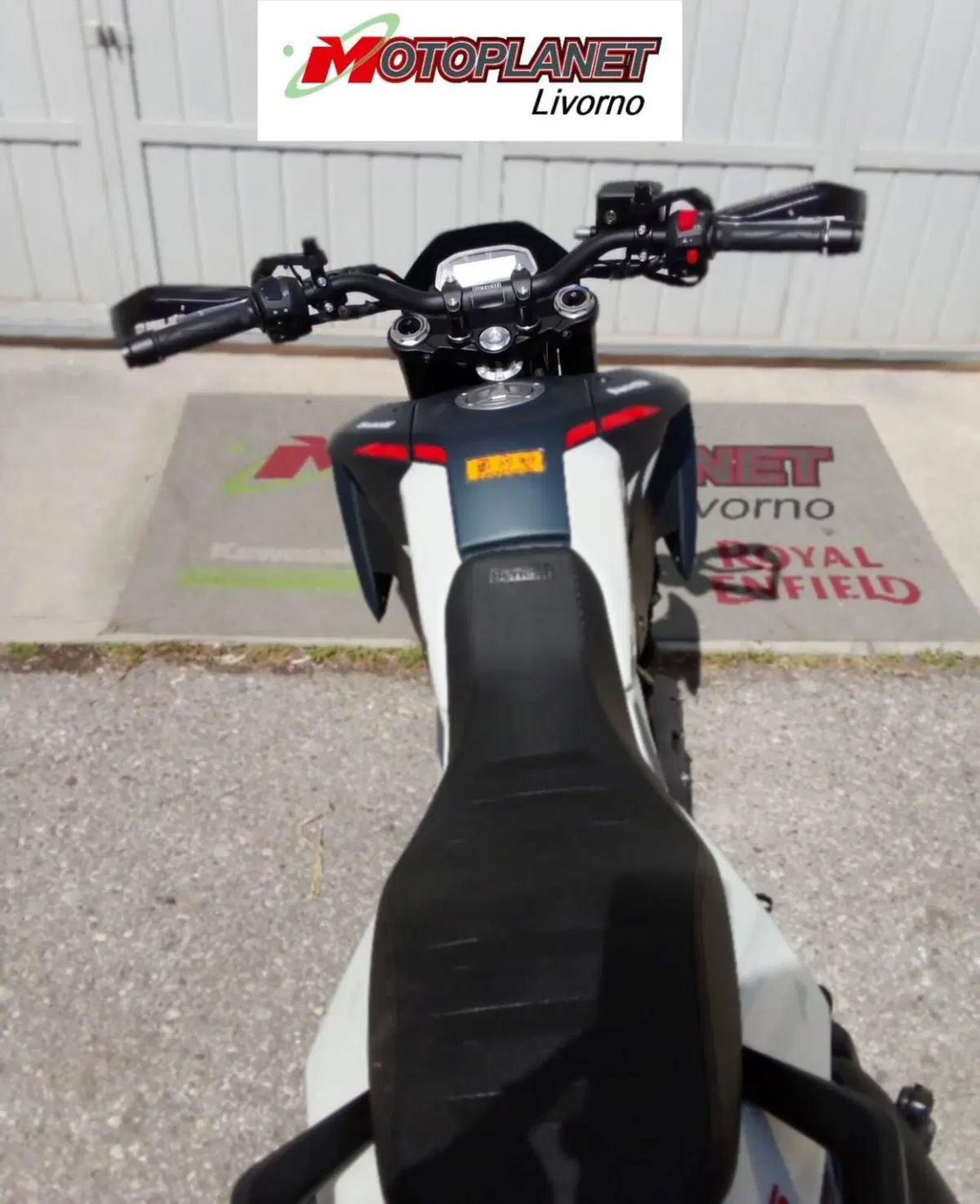 Benelli BKX 300 S (2026) (7)
