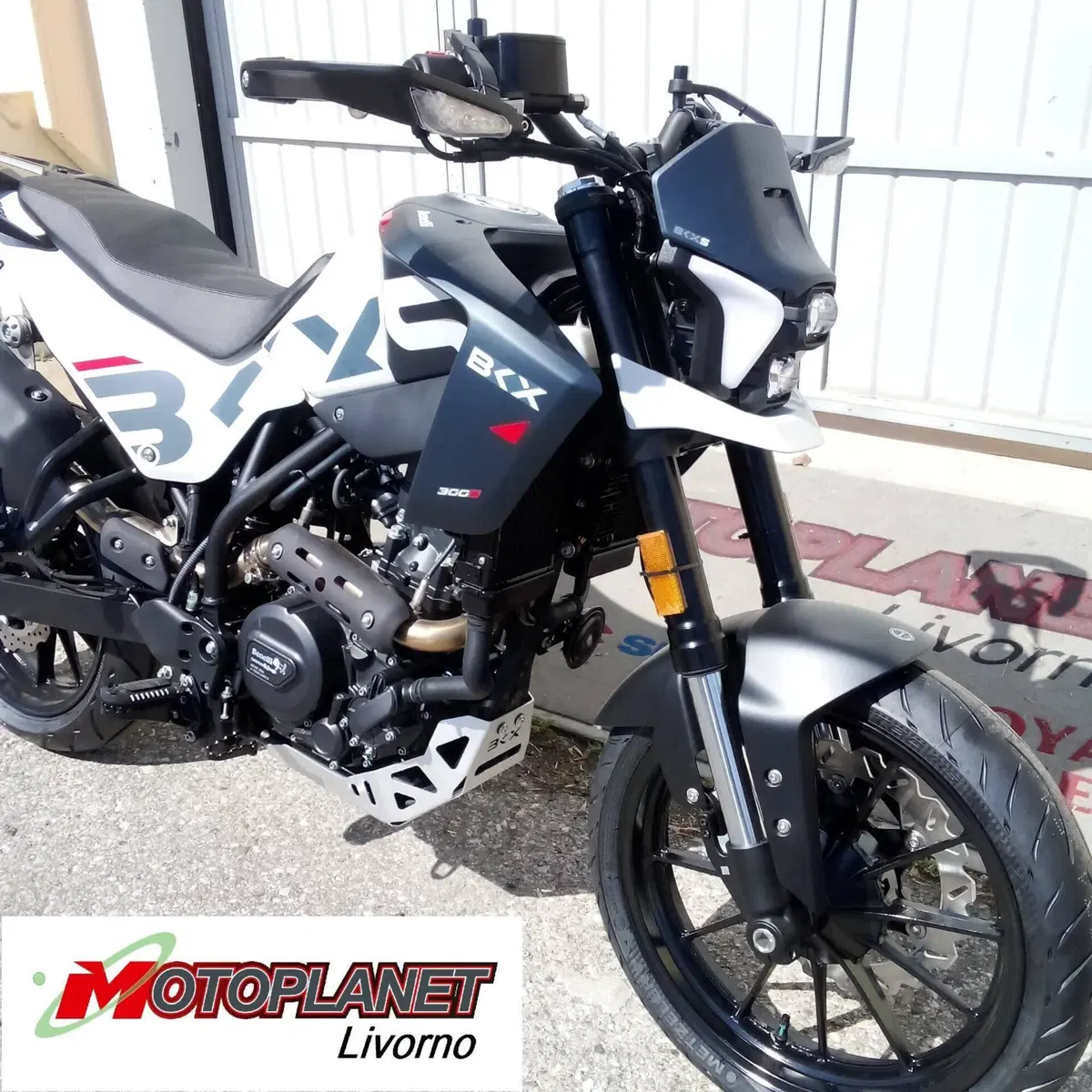 Benelli BKX 300 S (2026) (10)