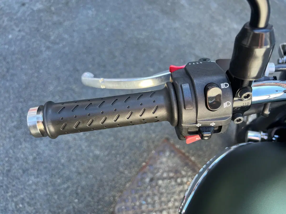 Triumph Scrambler (2006 - 17) (10)