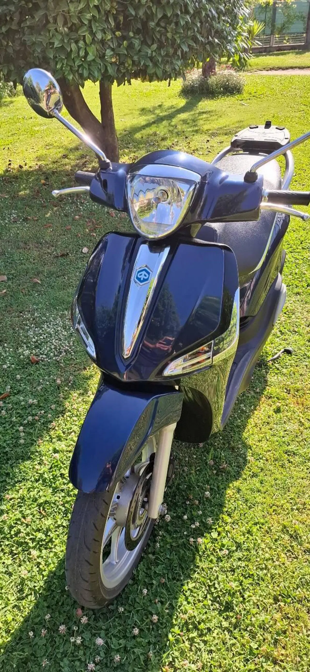 Piaggio Liberty 125 S i-get ABS (2016) (3)