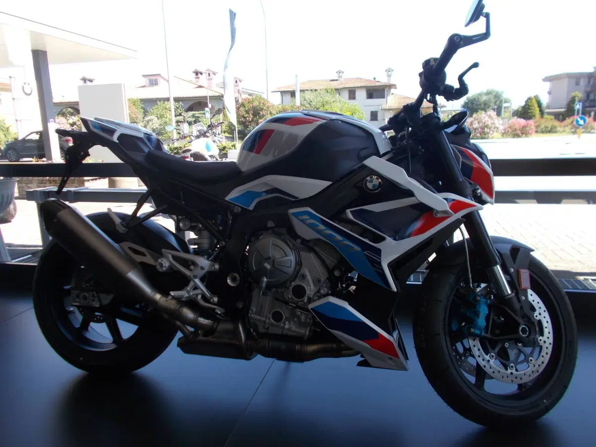 Bmw M 1000 R (2023 - 24)