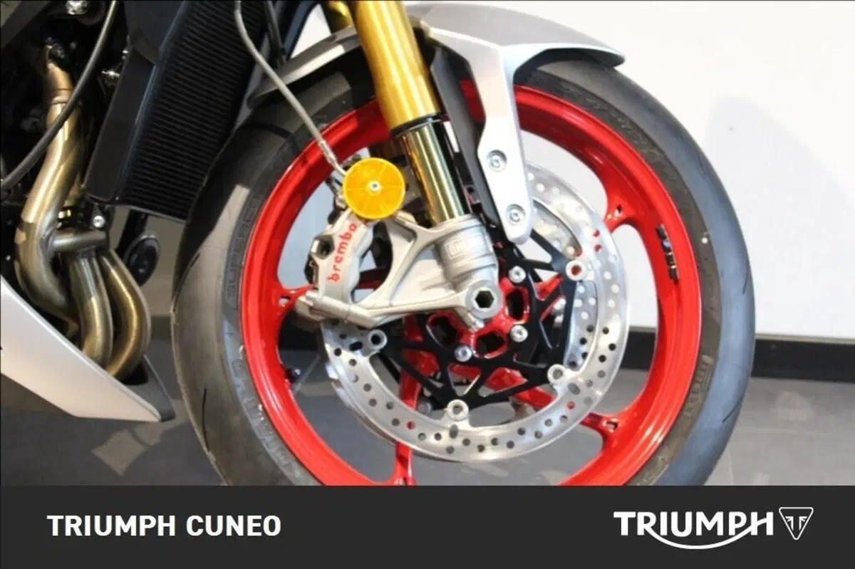Triumph Street Triple 765 RX (2026) (4)