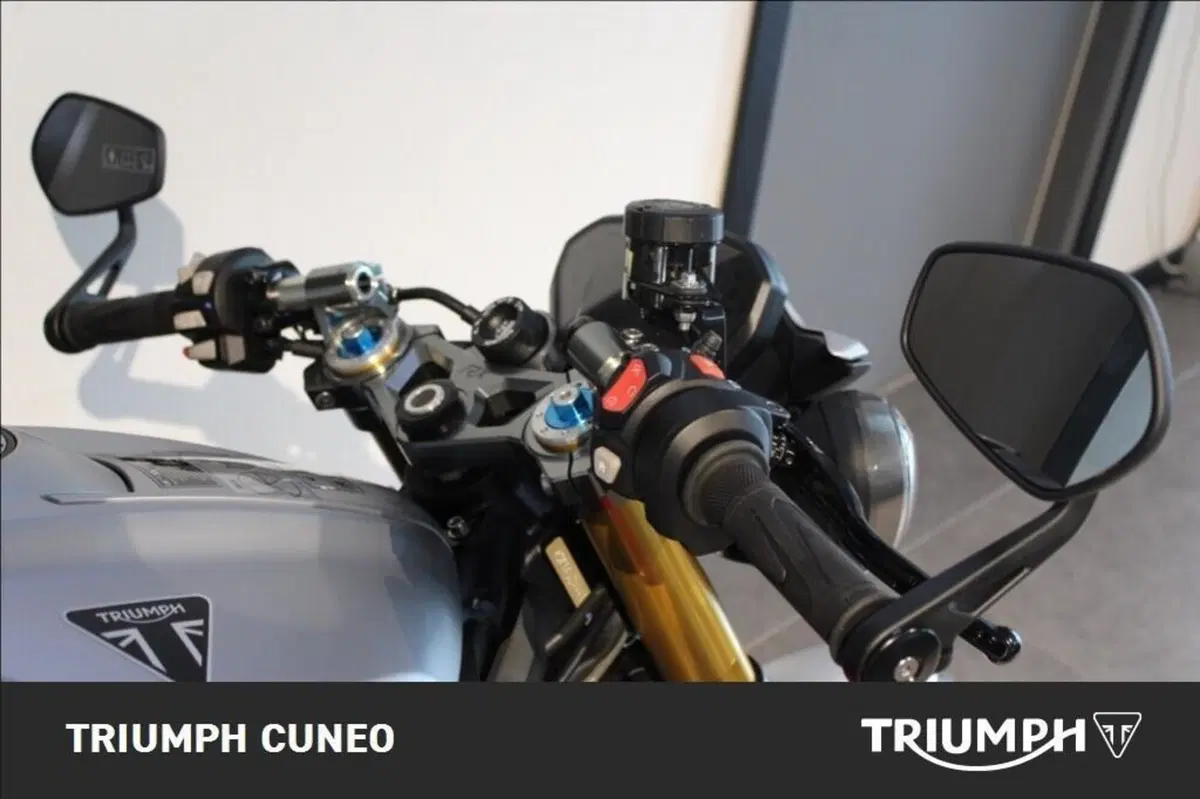 Triumph Street Triple 765 RX (2026) (17)