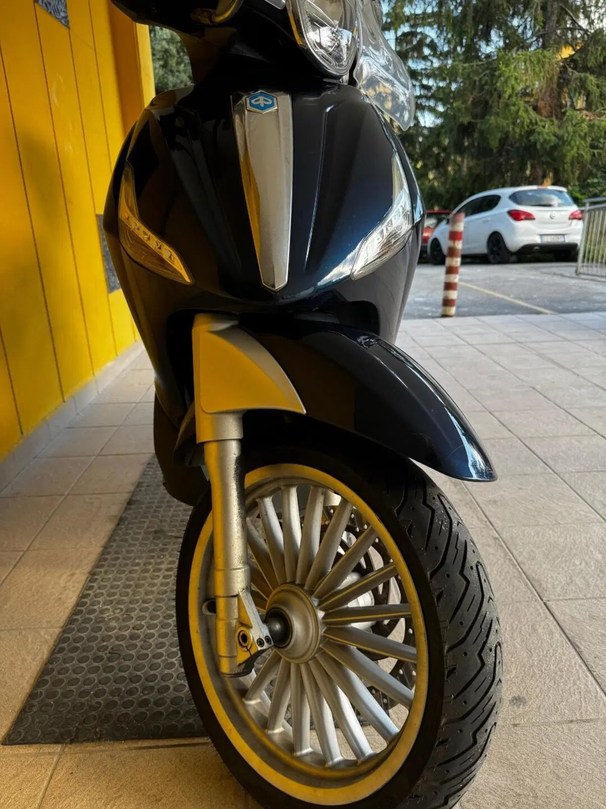 Piaggio Beverly 300 i.e. (2010 - 16) (6)