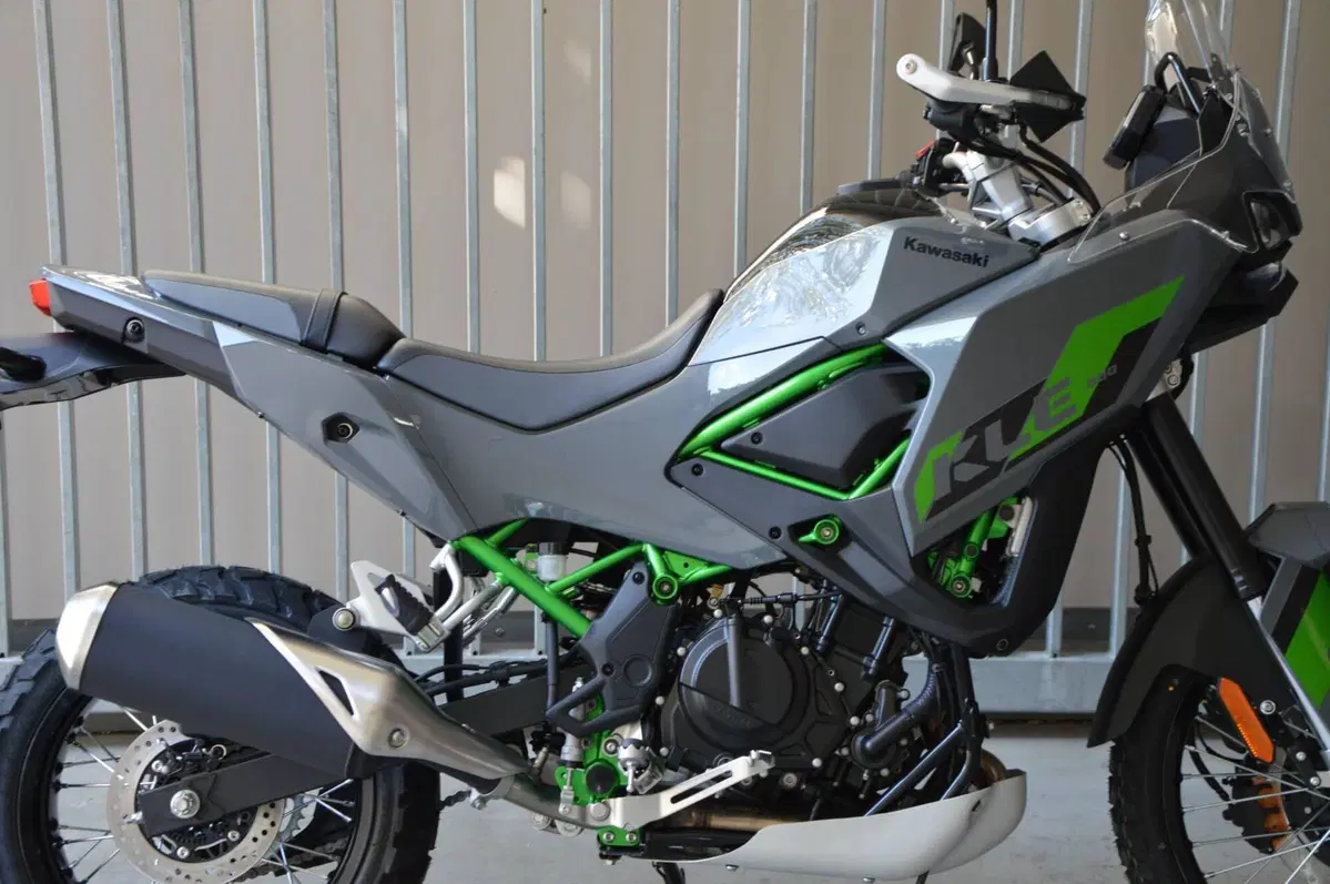 Kawasaki KLE 500 SE (2026) (2)