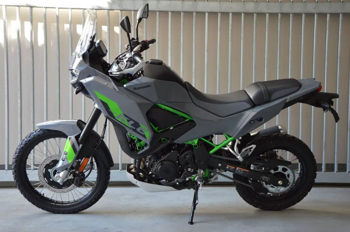Kawasaki KLE 500 SE (2026) (5)