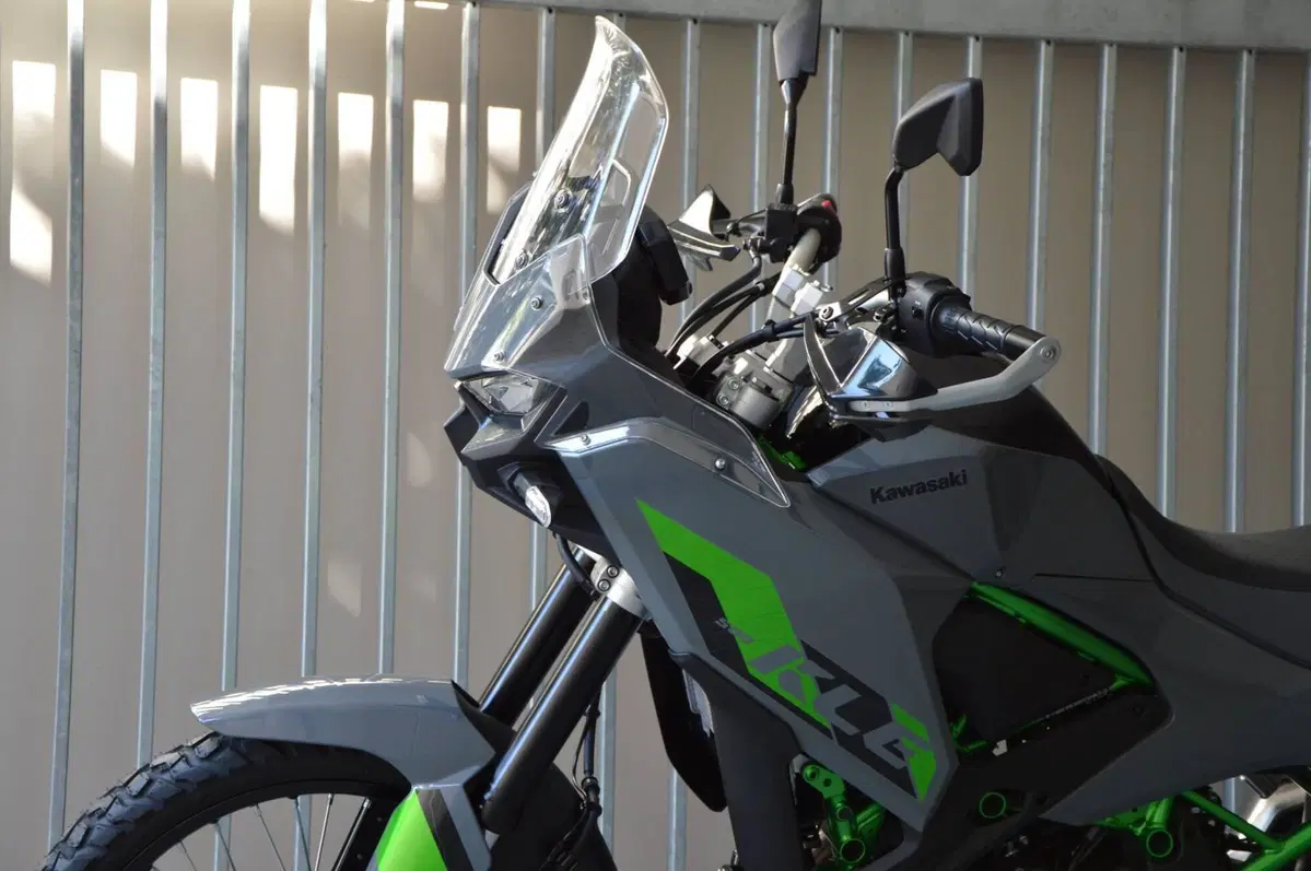 Kawasaki KLE 500 SE (2026) (9)
