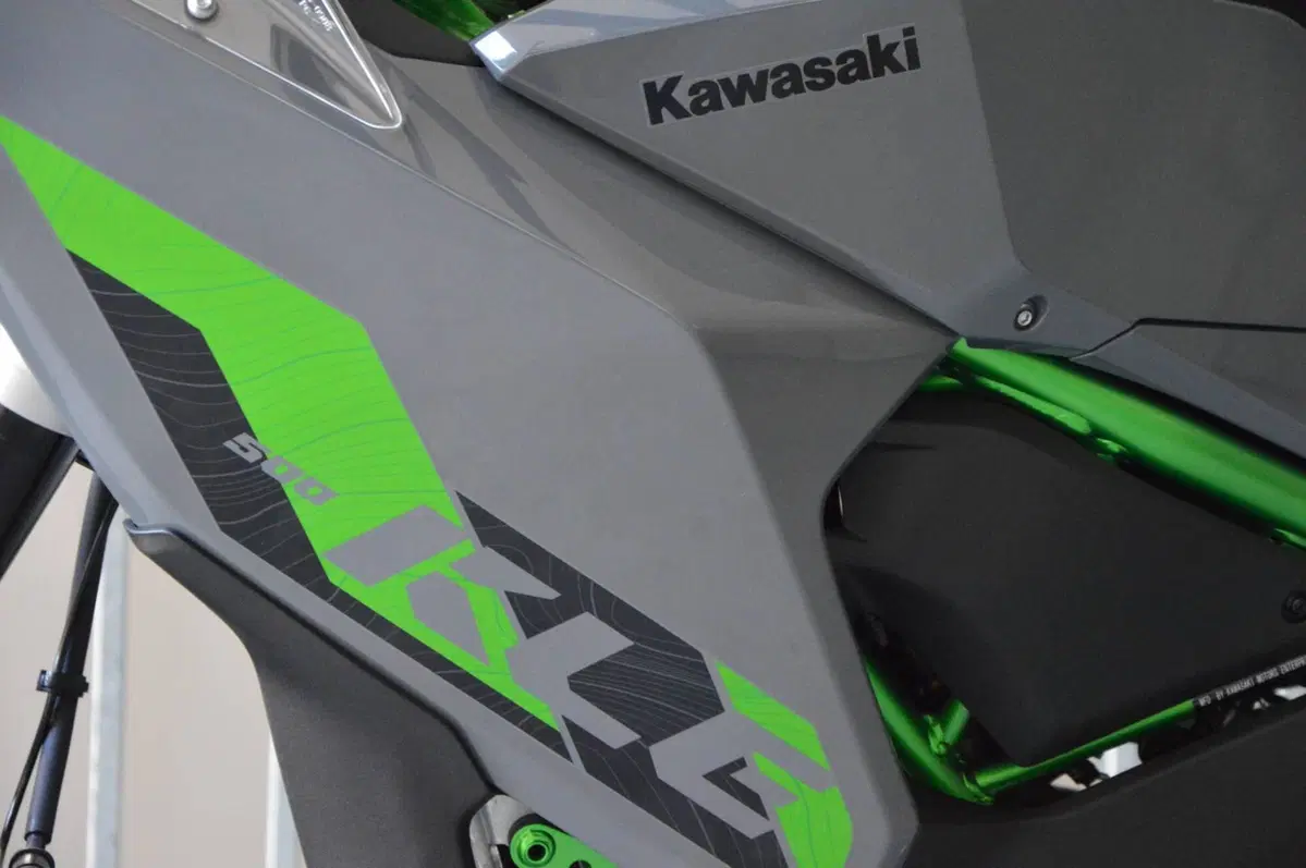 Kawasaki KLE 500 SE (2026) (10)