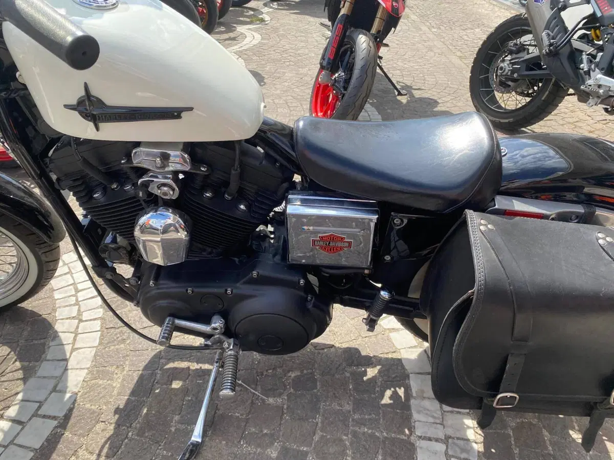 Harley-Davidson 883 Standard (1987 - 93) - XLH (6)