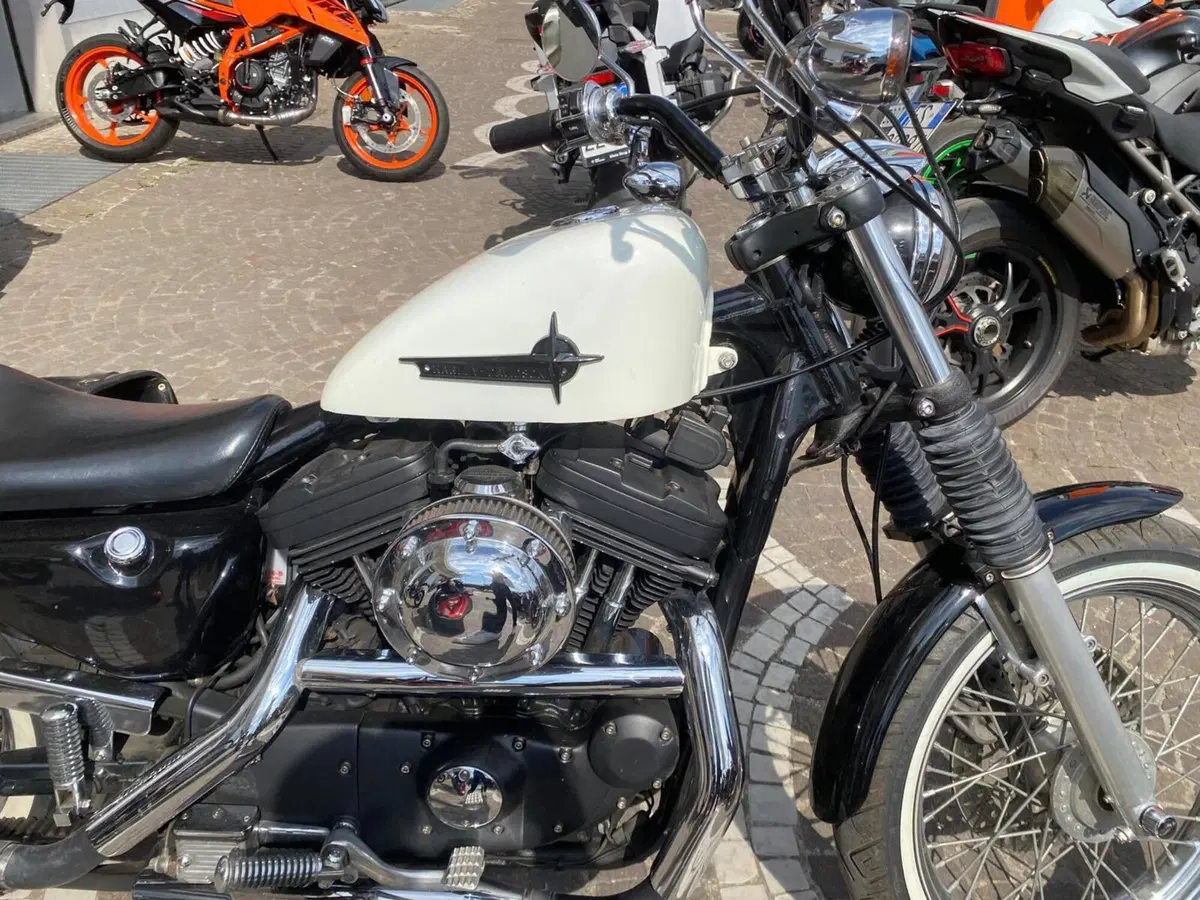 Harley-Davidson 883 Standard (1987 - 93) - XLH (9)