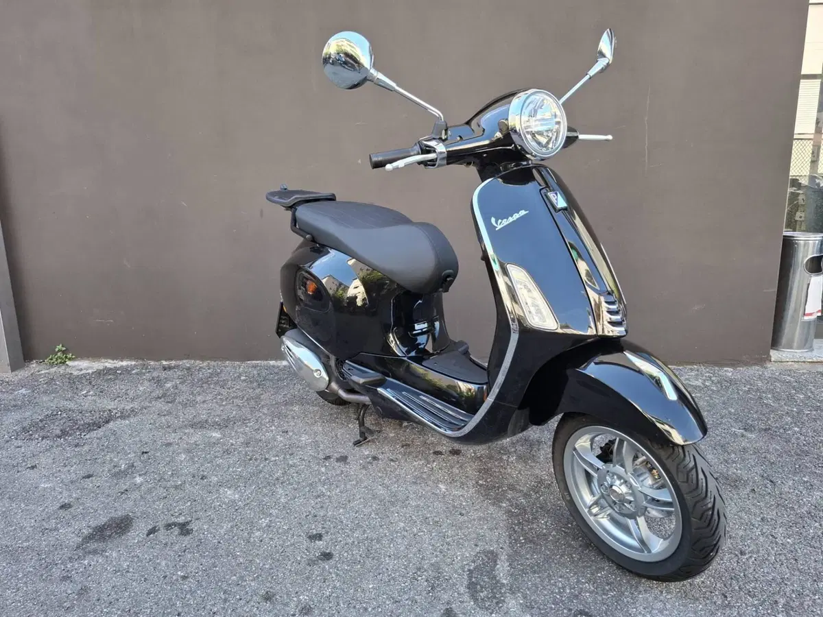 Vespa Primavera 150 (2024 - 25)